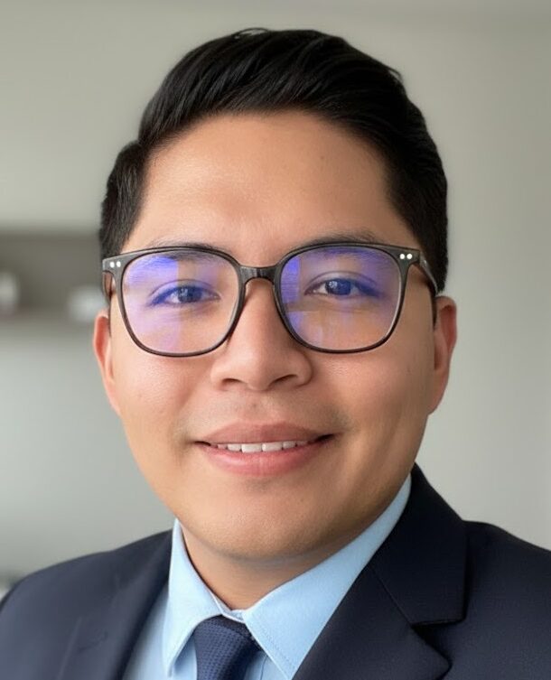 Lic Armando Garduño